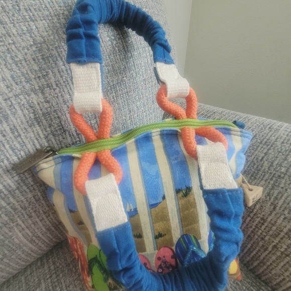 Paul Brent Colorful Beach Small Tote with Flip-Flop Design - Picture 3 of 3